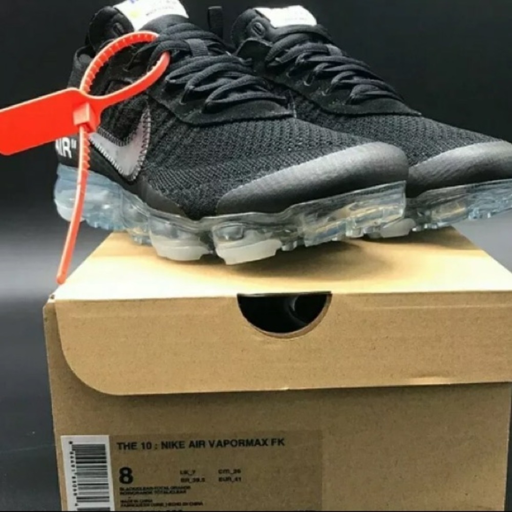 Nike x Off White Vapormax “Black” - Picture 2 of 8